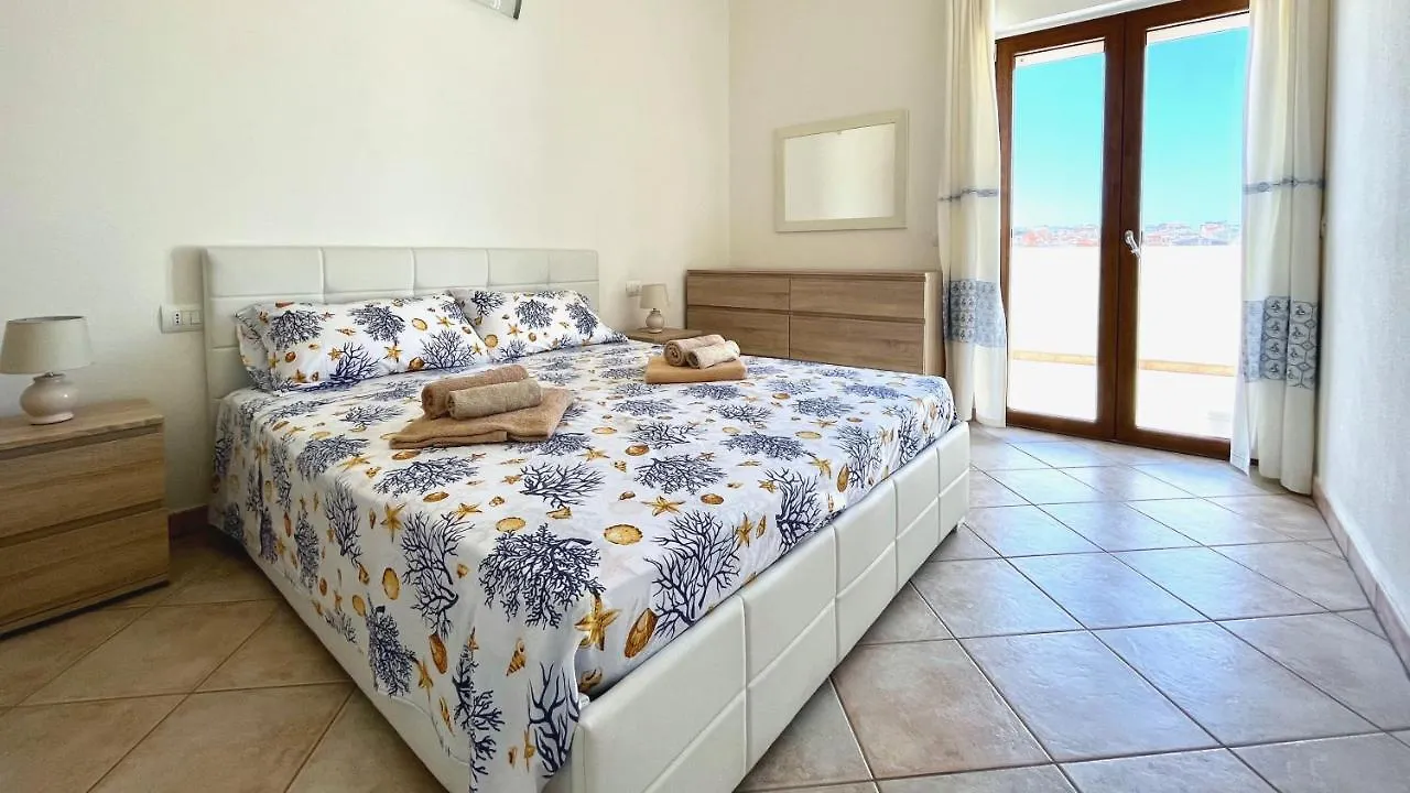 Attici Con Terrazzo Vista Mare Apartment Calasetta Italy