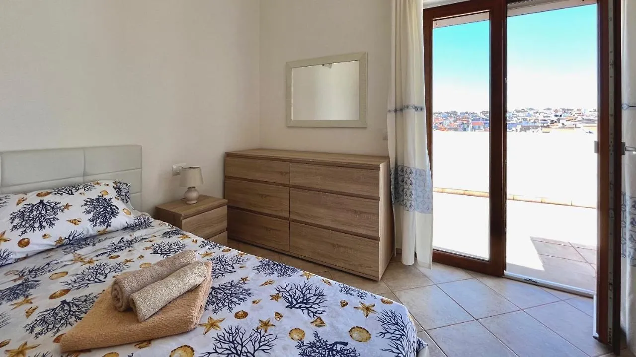Attici Con Terrazzo Vista Mare Apartment Calasetta Italy