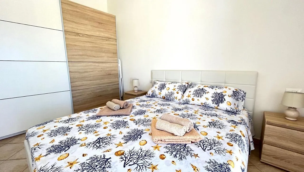 Attici Con Terrazzo Vista Mare Apartment Calasetta Italy